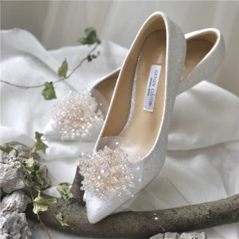 Stilig Elfenben Läder Rhinestone Paljetter Brudskor 2020 7 Cm Stilettklackar Spetsiga Bröllop Pumps
