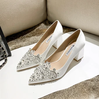 Eleganckie Białe Satyna Rhinestone Buty Ślubne 2020 7 Cm Szpilki Szpiczaste Ślub Czółenka