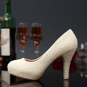 Charmant Ivoire Club De Carnaval Perle Escarpins 2020 Cuir 14 Cm Talons Aiguilles Imperméables À Bout Pointu Escarpins