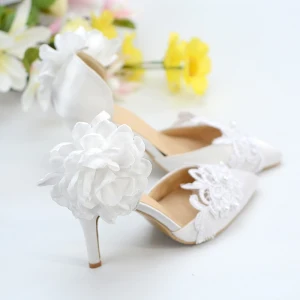 Chic Ivoire Satin En Dentelle Chaussure De Mariée 2020 Bride Cheville Fleur Perle 8 Cm Talons Aiguilles À Bout Pointu Mariage Talons