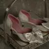 Elegante Glitter Plata Zapatos de novia 2020 Satén Bowknot Rhinestone Tassel 4 cm Stilettos / Tacones De Aguja Low Heel Punta Estrecha Boda De Tacón