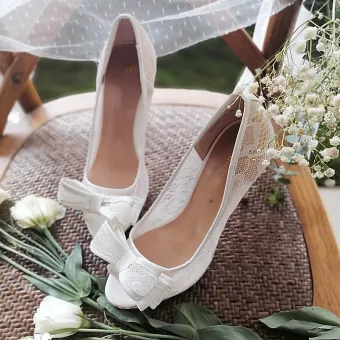 Élégant Blanche En Dentelle Fleur Noeud Chaussure De Mariée 2020 8 Cm Talons Aiguilles À Bout Pointu Mariage Escarpins