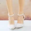 Mode Weiß Brautschuhe 2018 Perle Strass Perlenstickerei Quaste Knöchelriemen 9 cm Stilettos Spitzschuh Hochzeit Pumps