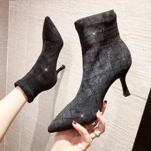 Mode Svarta Gatukläder Rhinestone Stövlar Dam 2020 Stövletter 6 Cm Stilettklackar Spetsiga Stövlar