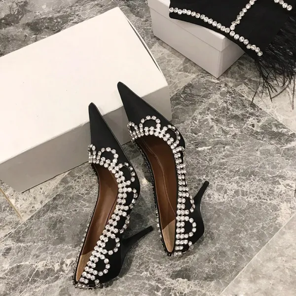 Charmant Satin Noire Faux Diamant Chaussure De Mariée 2021 8 cm Talons Aiguilles À Bout Pointu Mariage Escarpins