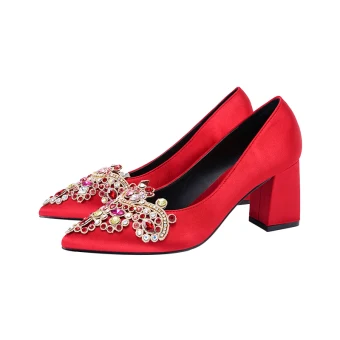 Charmant Rouge Faux Diamant Satin Chaussure De Mariée 2021 7 Cm Talons Épais À Bout Pointu Mariage Talons Hauts Escarpins