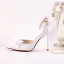 Sexy Ivory / Creme Brautschuhe 2021 Knöchelriemen Schleife 9 cm Stilettos Spitzschuh Hochzeit Hochhackige High Heels
