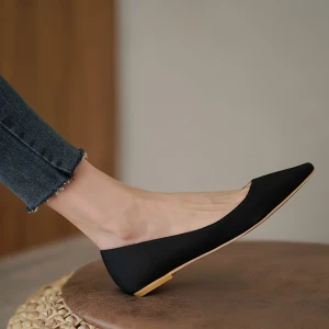 Modest Simple Black Casual Office Ol Flat Womens Shoes 2021 Leather Pointed Toe Heels