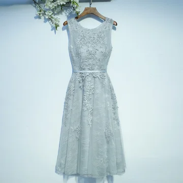 Elegant Kjoler Til Bryllup Brudepikekjoler 2017 Sølv Blonder Sash Blomst Buste Glidlås Te Lengde Scoop Halsen Prinsesse Uten Ermer