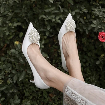 Élégant Blanche Perle Chaussure De Mariée 2021 7 Cm Talons Aiguilles À Bout Pointu Mariage Escarpins Talons Hauts