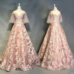 Lyx Pärla Rosa Aftonklänningar 2018 Prinsessa Appliqués Spets Beading Kristall Rhinestone Paljetter Urringning Halterneck 1 2 Ärm Långa Formella Klänningar