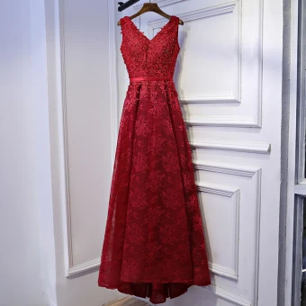Chic Belle Rouge Robe De Ceremonie Robe De Soirée 2017 En Dentelle Fleur Paillettes Lanières V Cou Sans Manches Asymétrique Princesse