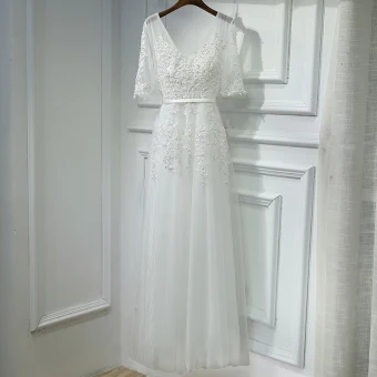 Modest Simple Wedding Party Dresses 2017 Lace Flower Pearl Sequins U Neck 1 2 Sleeves Knee Length Empire Bridesmaid Dresses