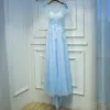 Eleganckie Błękitne Sukienki Na Wesele 2017 Imperium Z Koronki Kwiat Frezowanie Wycięciem Kótkie Rękawy Długość Herbaty Sukienki Dla Druhen