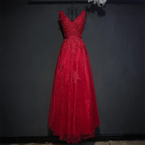 Chic Belle Rouge Robe De Ceremonie 2017 Dentelle Fleur Paillettes Perle V Cou Sans Manches Longue Empire Robe De Soirée