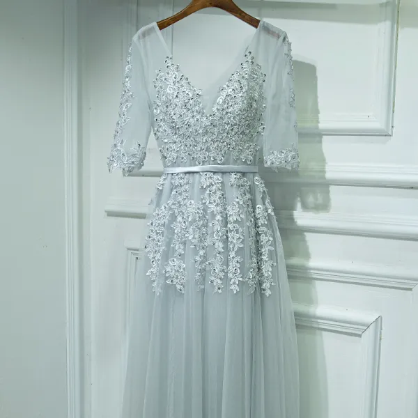 Modest / Simple Silver Wedding Party Dresses 2017 A-Line / Princess Lace Flower Beading Sequins V-Neck 1/2 Sleeves Floor-Length / Long Bridesmaid Dresses