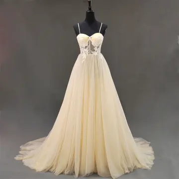 Chic Beautiful Champagne Evening Dresses 2018 A Line Princess Lace Flower Spaghetti Straps Backless Sleeveless Sweep Train Formal Dresses
