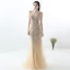 Chic / Belle Champagne Robe De Soirée 2018 Trompette / Sirène Dentelle Fait main Perlage Cristal Paillettes Encolure Dégagée Sans Manches Longue Robe De Ceremonie