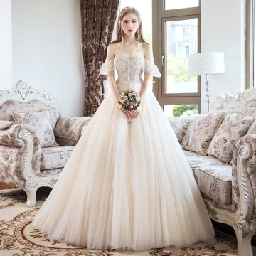 Chic Belle Champagne Robe De Mariée 2018 Princesse Perlage Cristal Perle Faux Diamant Bustier Dos Nu Sans Manches Tribunal Train Mariage