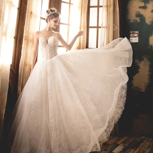 Élégant Champagne Robe De Mariée 2018 Robe Boule Perlage Perle Faux Diamant Paillettes Bustier Dos Nu Sans Manches Longue Mariage