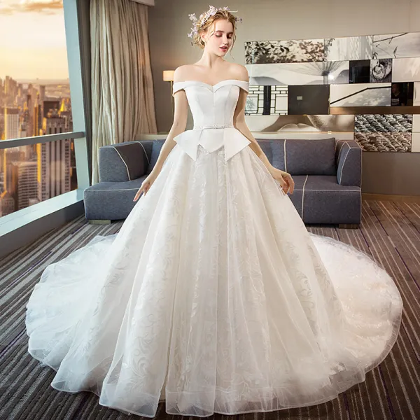 Elegant Ivory Wedding Dresses 2018 Ball Gown Beading Bow Lace Off-The-Shoulder Backless Sleeveless Royal Train Wedding