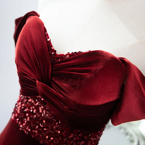 Sexy Burgundy Sequins Velvet Evening Dresses 2024 Trumpet / Mermaid Off-The-Shoulder Sleeveless Backless Sweep Train Evening Party Formal Dresses