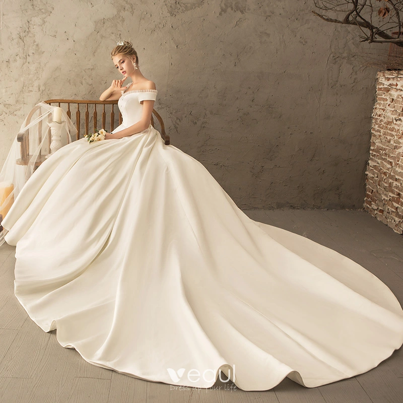 Elegant Ivory Wedding Dresses 2018 Ball Gown Buttons Off The Shoulder Backless Short