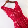 Schöne Rot Chinesischer Stil Abendkleider 2017 A Linie V-Ausschnitt Ärmellos Gekreuzte Träger Riemchen Spitze Tülle Lange Abend