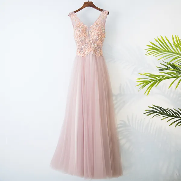 Chic / Beautiful Champagne Bridesmaid Dresses 2017 A-Line / Princess V-Neck Sleeveless Crossed Straps Appliques Beading Lace Tulle Bridesmaid Tea-length