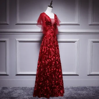 Charmant Bordeaux Robe De Bal 2018 Princesse En Dentelle Fleur Paillettes V Cou Dos Nu Manches Courtes Longue Robe De Ceremonie