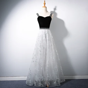 Moderne Mode Noire Robe De Bal 2018 Princesse Paillettes Étoile Bretelles Spaghetti Dos Nu Sans Manches Longue Robe De Ceremonie