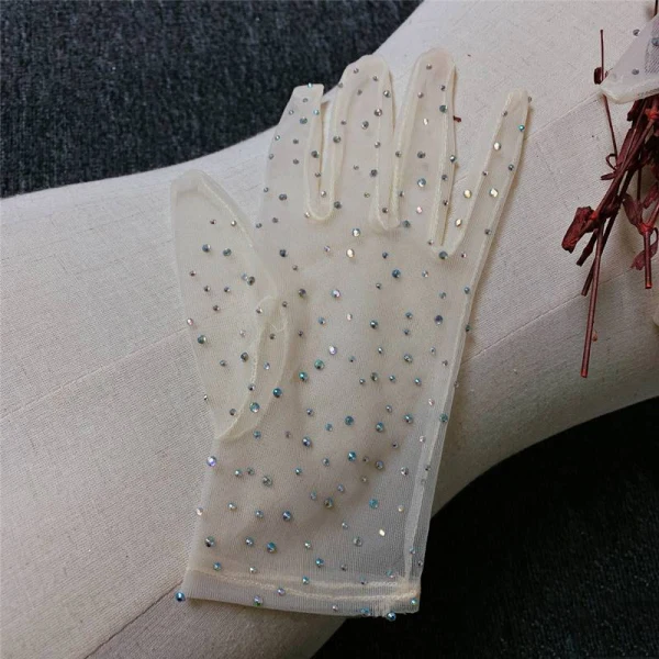 Charming Bling Bling Champagne Bridal Gloves 2020 Tulle Beading Rhinestone Prom Wedding Accessories