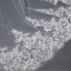 Mooie / Prachtige Witte Huwelijk Kant Tule Appliques Cathedral Train Bruidssluier 2017