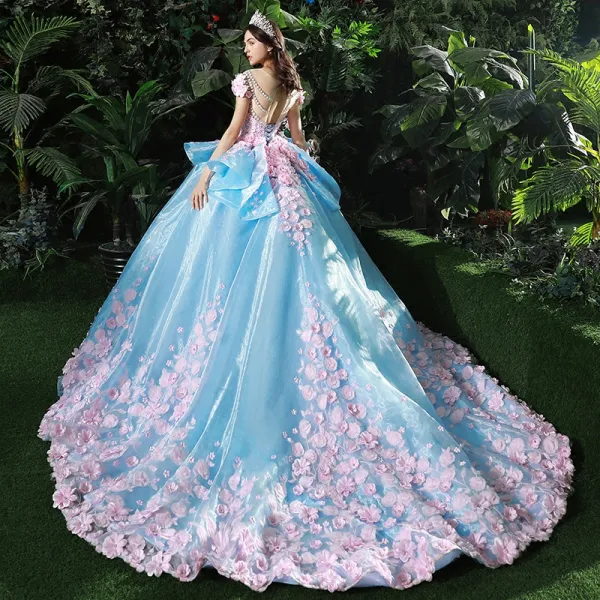 Stunning Pool Blue Wedding Dresses 2017 Scoop Neck Short Sleeve Backless Appliques Blushing Pink Flower Organza Ruffle Ball Gown Chapel Train
