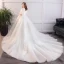 Schöne Weiß Übergröße Brautkleider / Hochzeitskleider 2019 A Linie Tülle Spitze V-Ausschnitt Applikationen Rückenfreies Kapelle-Schleppe Hochzeit