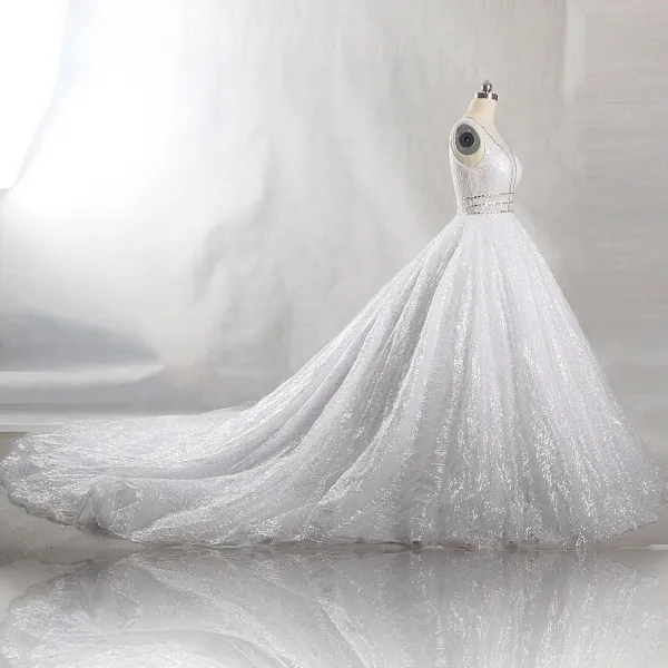 Sparkly Bling Bling White Chapel Train Wedding 2018 U-Neck Tulle Glitter Beading Crystal Sequins Ball Gown Wedding Dresses