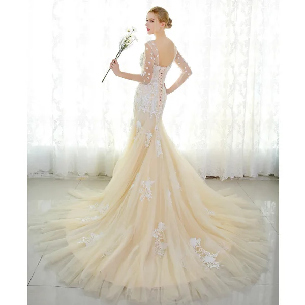 Romantique Champagne Robe De Mariée 2017 Trompette / Sirène 3/4 Manches Appliques En Dentelle Fleur Perlage Cristal Volants Tribunal Train