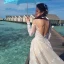 Étourdissant Plage Robe De Mariée 2017 Princesse Encolure Dégagée Manches Longues Fermeture éclair Champagne Percé Dentelle Chapel Train Dos Nu