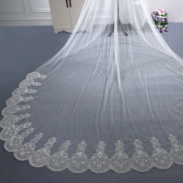 Simple Blanche Cathedral Train Mariage Tulle Dos Nu En Dentelle Voile De Mariée 2018