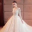 Étourdissant Ivoire Robe De Mariée 2017 Princesse Encolure Dégagée Manches Longues Appliques En Dentelle Fleur Perlage Perle Organza Chapel Train