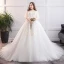 Schöne Weiß Übergröße Brautkleider / Hochzeitskleider 2019 A Linie Tülle Spitze V-Ausschnitt Applikationen Rückenfreies Kapelle-Schleppe Hochzeit
