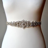 Luxus / Herrlich Ivory / Creme Schärpen 2020 Satin Metall Perlenstickerei Strass Hochzeit Abend Ball Brautaccessoires