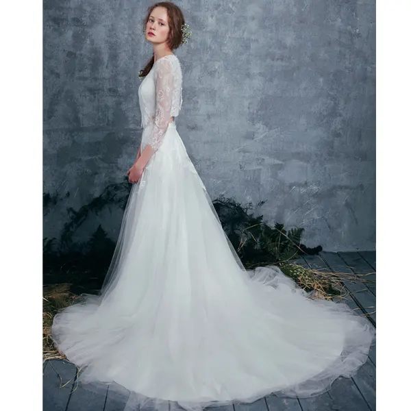 Bohême 2 Pièces Plage Robe De Mariée 2017 Princesse Manches Longues Appliques En Dentelle Blanche Volants Tulle Tribunal Train