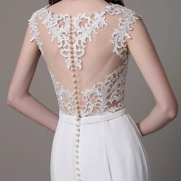 Modern / Fashion White Trumpet / Mermaid Beach Chiffon Wedding Dresses 2017 Scoop Neck Sleeveless Pearl Appliques Lace Sweep Train