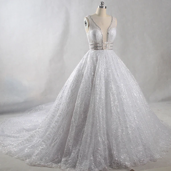 Sparkly Bling Bling White Chapel Train Wedding 2018 U-Neck Tulle Glitter Beading Crystal Sequins Ball Gown Wedding Dresses
