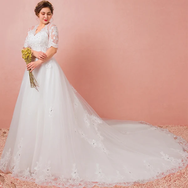 Luxe Ivoire 2018 Mariage Princesse V-Cou En Dentelle Tulle 1/2 Manches Perlage Appliques Dos Nu Été Robe De Mariée