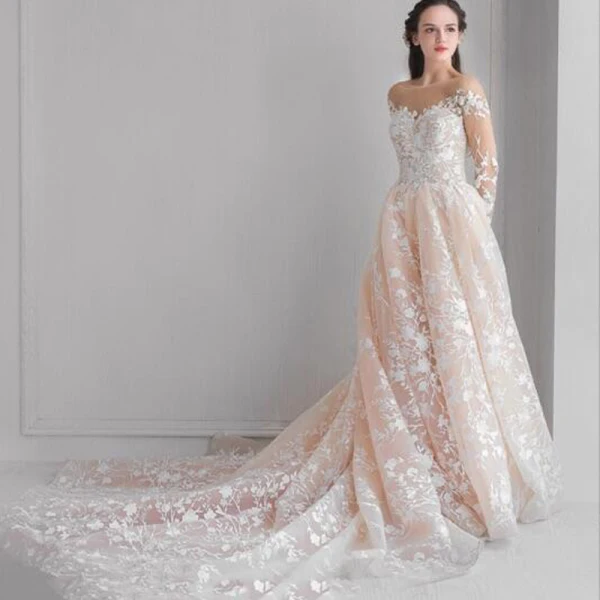 Étourdissant Plage Robe De Mariée 2017 Princesse Encolure Dégagée Manches Longues Fermeture éclair Champagne Percé Dentelle Chapel Train Dos Nu