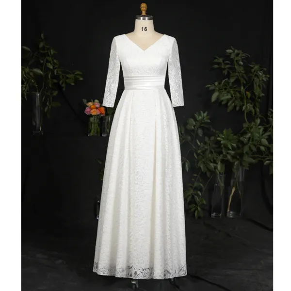 Classic Elegant Ivory Plus Size Wedding Dresses 2020 A-Line / Princess V-Neck Floor-Length / Long Lace Satin Long Sleeve Checked Embroidered Solid Color Wedding