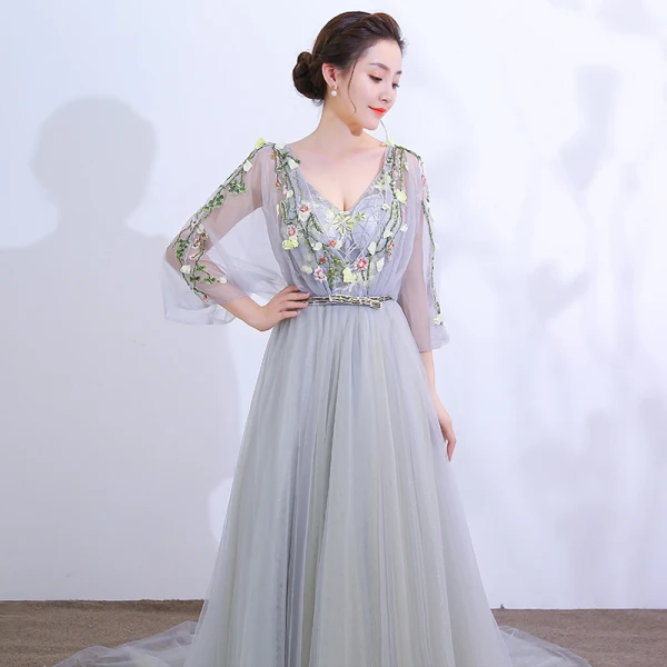 Chic / Beautiful Grey Cathedral Train Prom Dresses 2018 A-Line / Princess V-Neck Tulle Lace-up Appliques Backless Beading Evening Party Formal Dresses