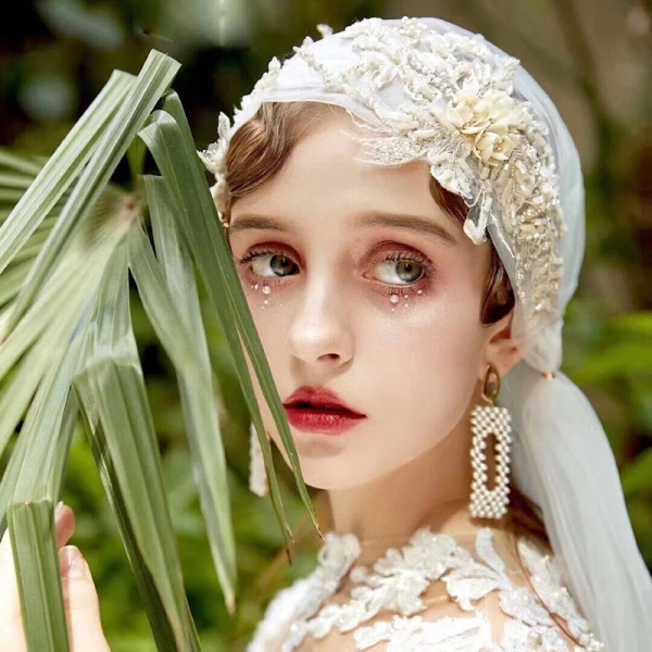 Moderne / Mode Blanche Courte Voile De Mariée 2020 Fait main Tulle Perlage Brodé Perle Mariage Accessorize